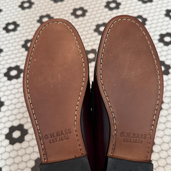 G.H. Bass & Co. Burgundy Loafers - Picture 7 of 13